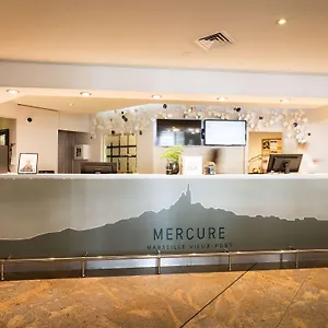 4* מלון Mercure Centre Vieux Port